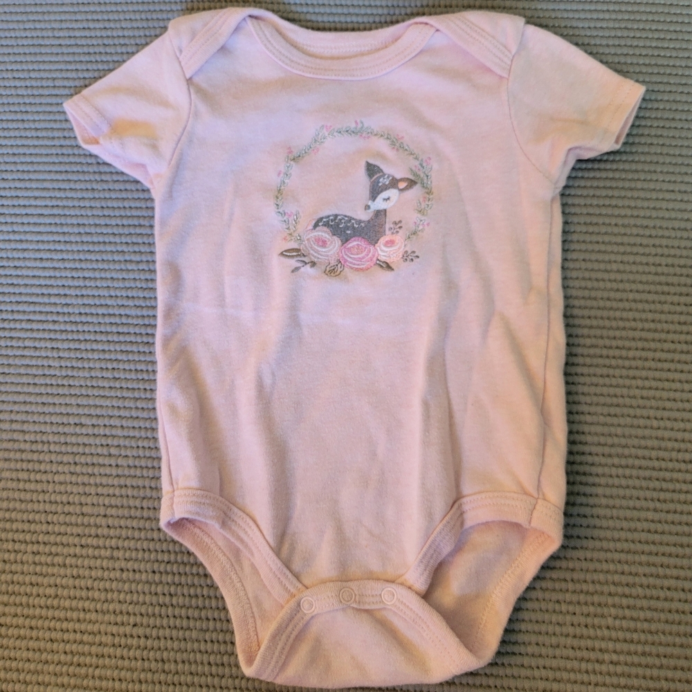 👶🏼 4/$10 12-18 Month Onesie Baby Girl Deer Fawn Embroidered Pink Short Sleeve